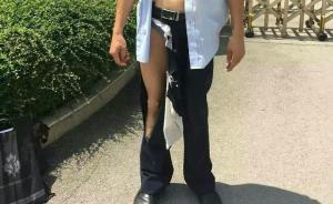 法院回應(yīng)廣西律師立案后半裸：強(qiáng)制查手機(jī)，拉扯致其外褲脫線