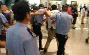 “沖關(guān)拒檢”？韓國藝人組合EXO工作人員被曝南京機場打人