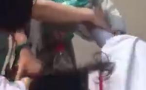 網(wǎng)曝西安男游客毆打女導(dǎo)游，警方：疑因問路起沖突雙方均受傷