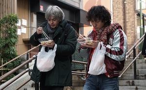 日本有個說相聲的，寫了本小說銷量幾百萬，還拿了文學(xué)獎