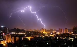 中央氣象臺發(fā)布暴雨和強對流天氣藍色預(yù)警，多地將現(xiàn)雷暴冰雹