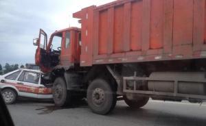 四川一輛教練車路考后回程遇車禍，車上4考生中1人重傷而亡