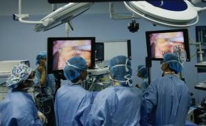 安徽女子產(chǎn)后全身惡臭25天后取出一紗布，院方提三千元補(bǔ)償