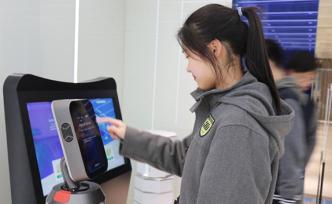 新時代新作為新篇章｜全國首個5G+智慧高中落戶上海