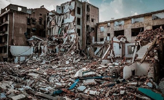 你知道地震是怎么發(fā)生的嗎？遇到地震該怎么辦？