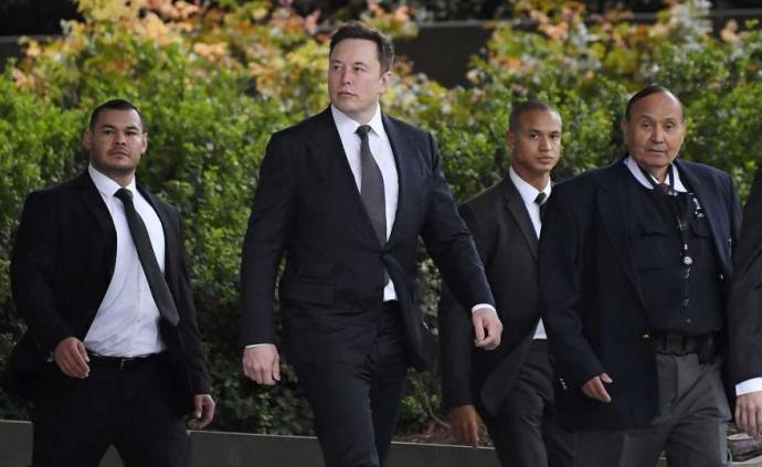 马斯克辩“恋童癖”诽谤:你们理解错了