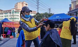 義賣、獻(xiàn)血、發(fā)放愛(ài)心暖包……湖南各地掀起志愿服務(wù)行動(dòng)熱潮