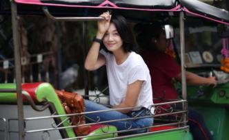 這么拼的朱丹也被感動哭了： “我10歲起，拿命養(yǎng)活全家”