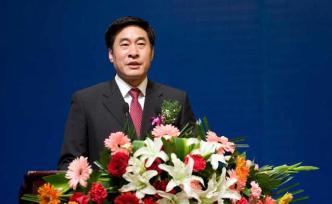 青岛啤酒董事长黄克兴：中国迈向制造强国需要三个转变