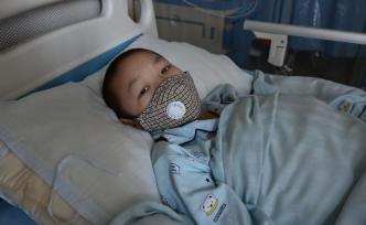 12歲孫兒患白血病需骨髓移植，72歲退伍兵撿破爛籌醫(yī)療款