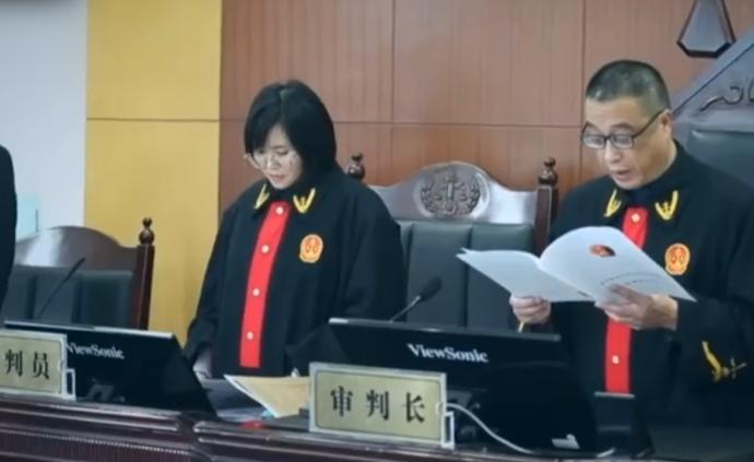 墜樓者“砸死”2人:家屬賠款152萬