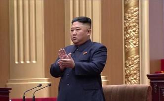 金正恩參謁錦繡山太陽宮紀(jì)念金正日逝世8周年