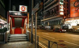 港鐵平安夜、除夕夜恢復(fù)通宵服務(wù)，圣誕及新年間增加七百班次