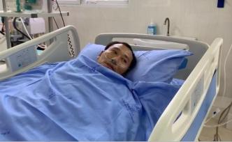 生還礦工回憶求生80多小時(shí)：吃皮帶喝地下水，“很少睡覺”