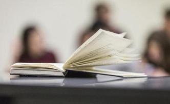 高中思想政治、語文、歷史三科將逐步使用統(tǒng)編教材