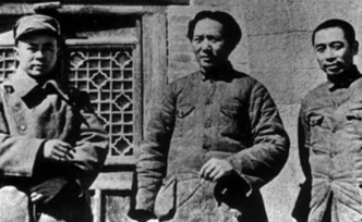 任弼時(shí)：一個(gè)無(wú)私忘我的“駱駝”