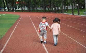 人民日报刊文谈婴幼儿照料：幼有所育，得有硬招实招