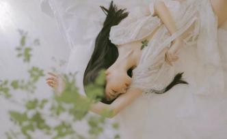 冬天室内这样拍妹子，瞬间暖化你的心房