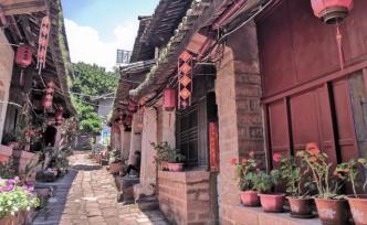田野營(yíng)報(bào)告 | 鄉(xiāng)村旅游中的“銀發(fā)景觀”:當(dāng)城市遭遇鄉(xiāng)村