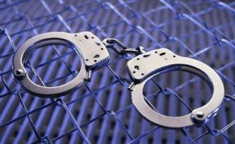 长春一男子因感情纠纷砍伤女友及其母亲，两人经抢救无效死亡