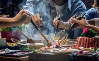 吃完火鍋總是喉嚨痛？衣服的火鍋味越濃，添加劑越多？