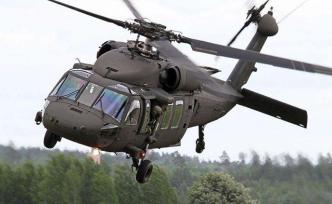 臺“黑鷹”迫降現(xiàn)場直升機無法降落，8人遺體將人力搬運下山