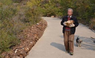 河北張家口83歲退休干部趙柱國：21年義務清掃山路