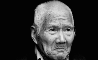 做過(guò)地下黨，做過(guò)日本勞工，此生不忘為國(guó)盡忠