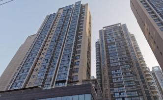 结婚4年欠50万，离婚后要前妻卖房还债被拒，男子纵火烧房