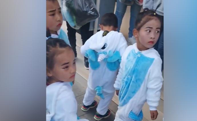 红脸粗眉，幼儿园小朋友“流水线”妆容