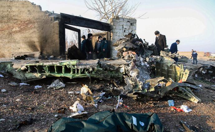 乌克兰航空德黑兰坠机现场：176人全遇难