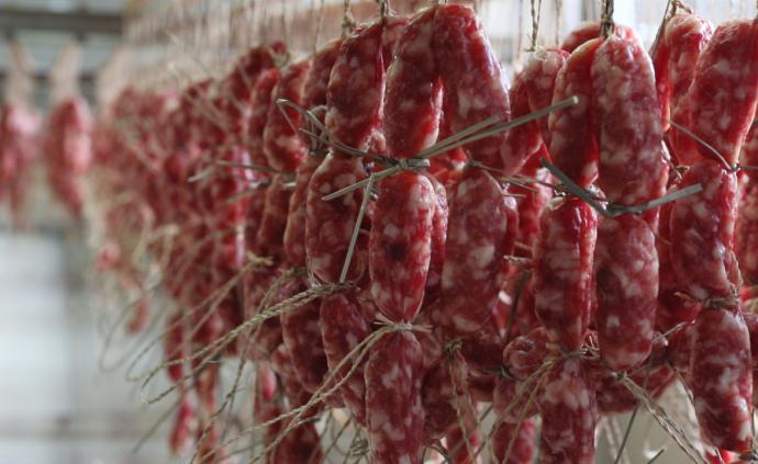 直擊年貨出廠 | 對(duì)話東莞“臘腸匠人”