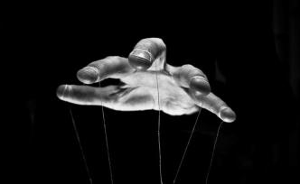 新年首張罰單：前云南首富違規(guī)買賣獅頭股份，被罰2200萬