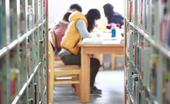 人民日報海外版：實體書店轉型要“面子”也要“里子”