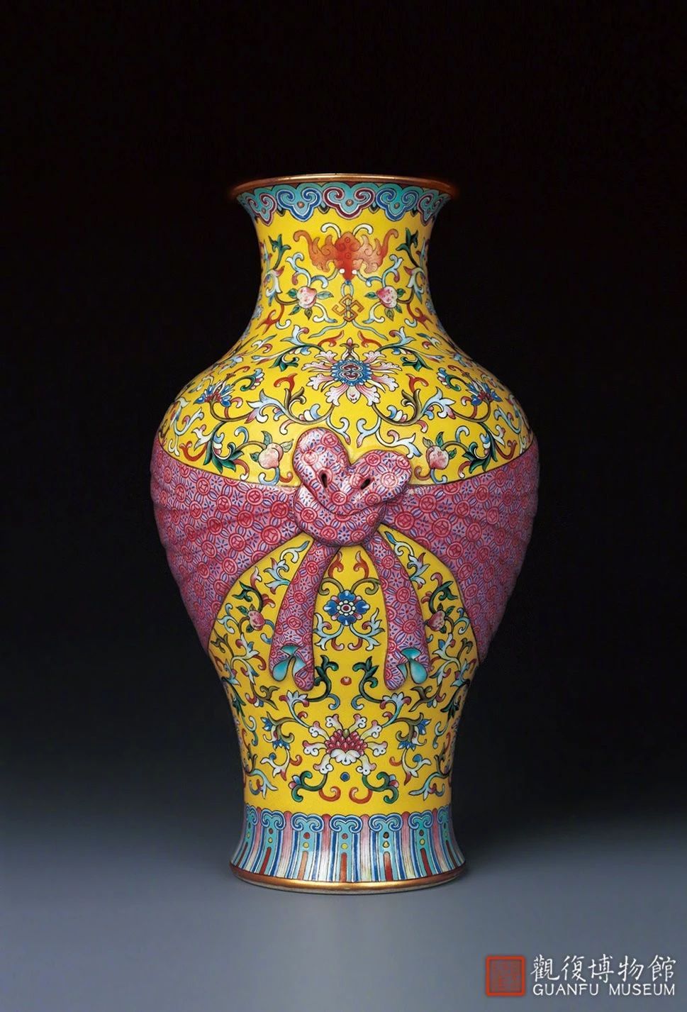 解密乾隆爷的紫檀包袱盒