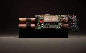 8重引信28个开关的完美炸弹，勒索失败却是拆弹专家的梦魇