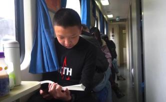 Z164｜15歲少年說(shuō)，他要保衛(wèi)祖國(guó)