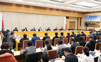 聽取區(qū)委、市委工作黨委書記抓基層黨建述職后，李強(qiáng)逐一點(diǎn)評(píng)