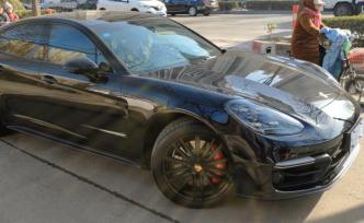 两百万买保时捷两万赠品未兑现，车主索赔