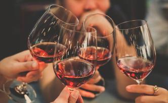 頭孢和酒隔開幾天服用才安全？藥師：看先喝酒還是先吃藥