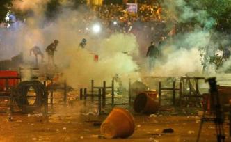 黎巴嫩抗议活动持续，总统寻求军队介入“恢复首都安宁”