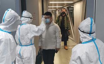 杭州蕭山國際機場對武漢進港航班人員實施體溫檢測