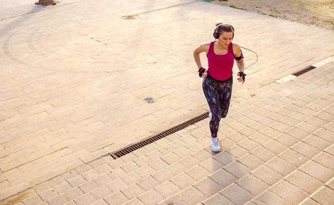 爬樓梯真的能減肥嗎？要將減肥效果最大化，還應(yīng)該怎么做呢？