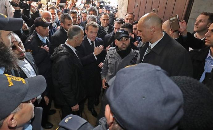 进不进法国教堂？马克龙与以色列保安冲突