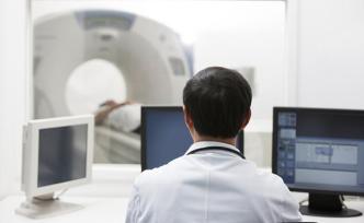 武漢同濟(jì)醫(yī)院發(fā)布快速診療指南：發(fā)熱患者合并哪些癥狀要警惕