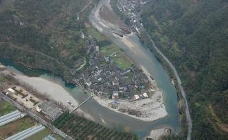 2019年贫困地区农村居民人均可支配收入11567元