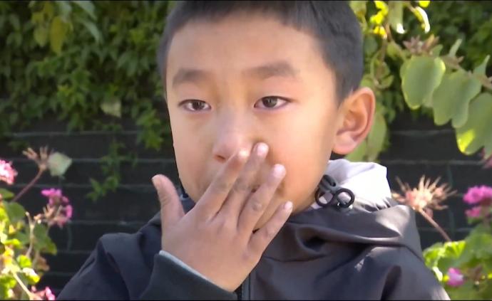 戰(zhàn)疫父母的孩子：很孤獨，靠深呼吸緩解