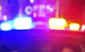 防疫期間警方加強(qiáng)排查，潛逃11年殺人嫌犯吃不到飯投案自首