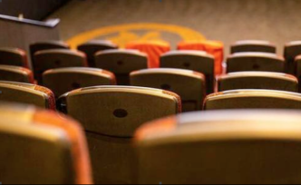 疫情之下，娱乐产业的停摆与重生