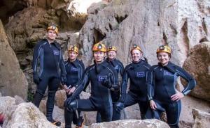 中国第二批男航天员叶光富亮相意大利：参加洞穴训练